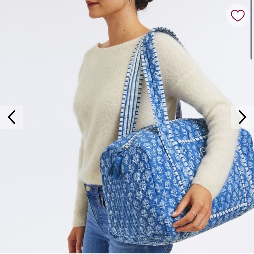 Mark and Graham Floral Quilted Tote in White Flower no monogram / embroidery - Picture 4 of 7